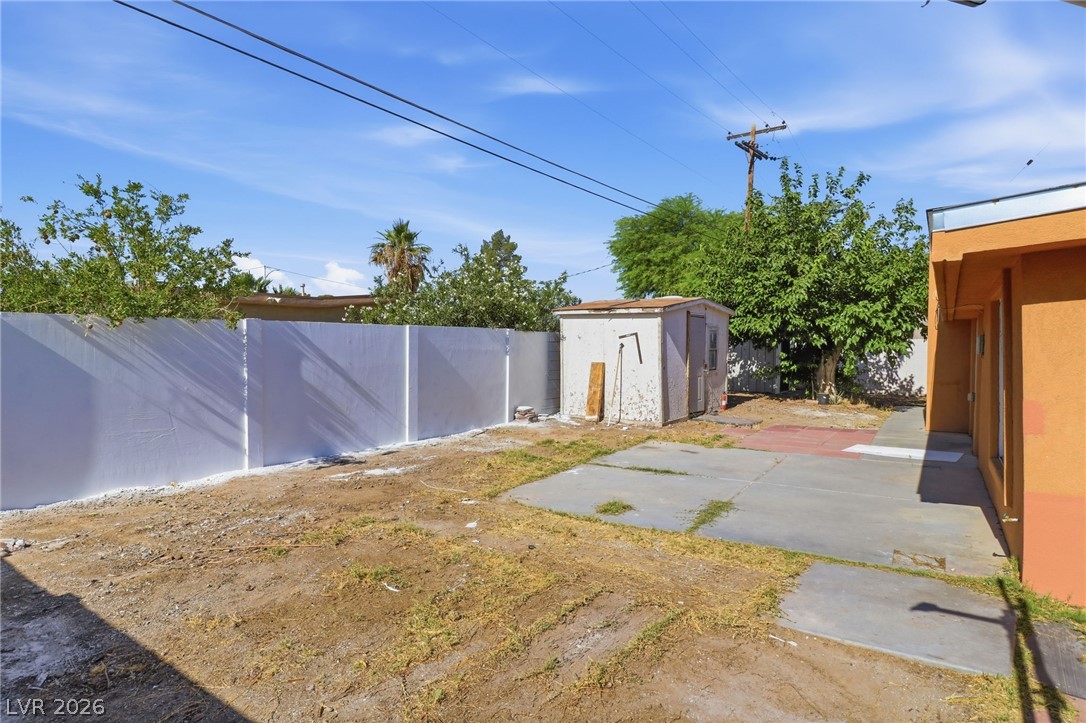 2843 Flower Avenue