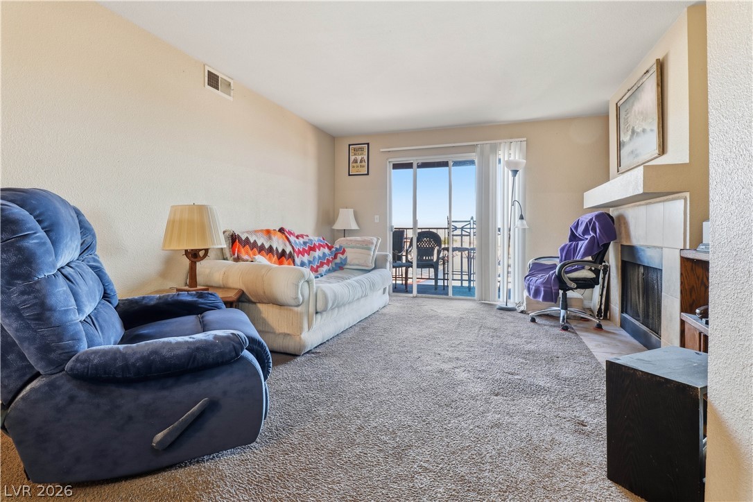 2750 S Durango Drive 2095