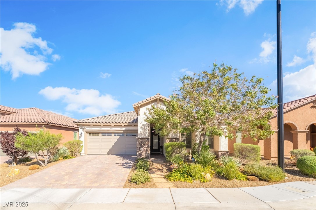 3072 Beaux Art Avenue