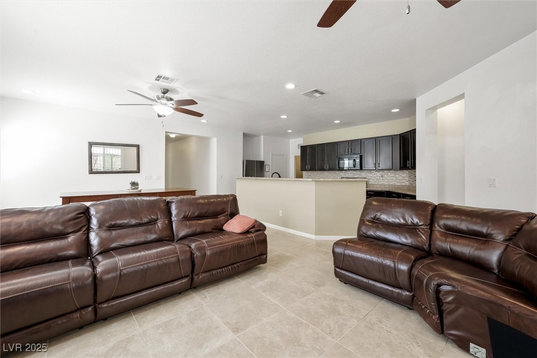 9104 Ashiwi Avenue, Las Vegas, Nevada image 9