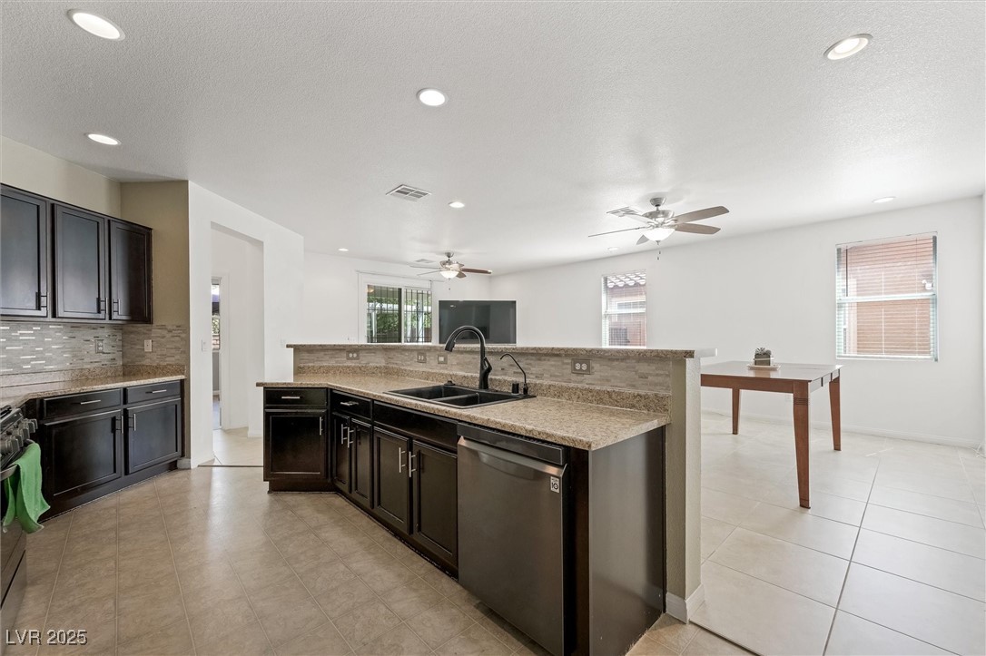 9104 Ashiwi Avenue, Las Vegas, Nevada image 4