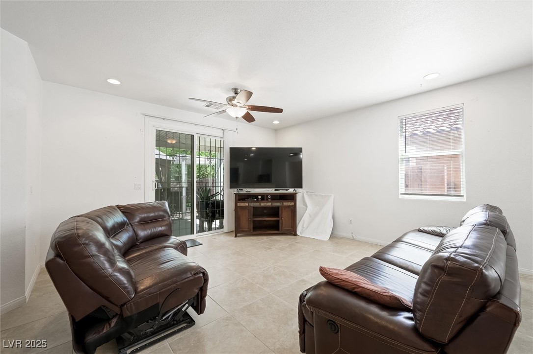 9104 Ashiwi Avenue, Las Vegas, Nevada image 7