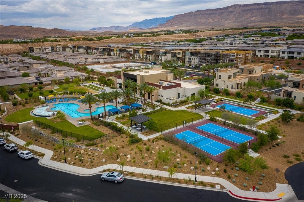 Las Vegas, Nevada 89135, United States, 2 Bedrooms Bedrooms, ,3 BathroomsBathrooms,Residential,Active,241984