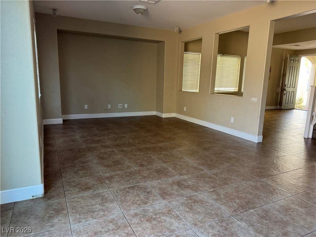 9840 Chief Sky Street