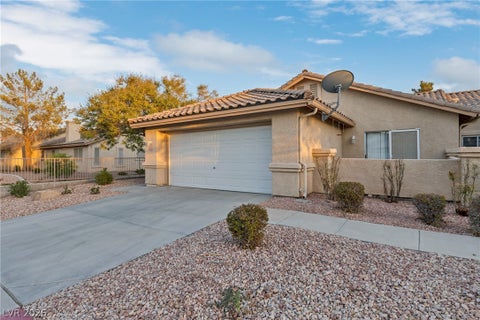 Townhouse For Sale - 2035 E Warm Springs Road #1005<br/> Clark County, Las Vegas, NV 89119