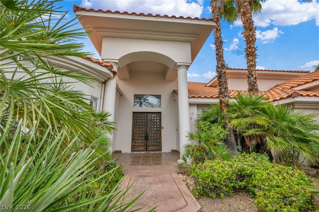 8113 Sapphire Bay Circle