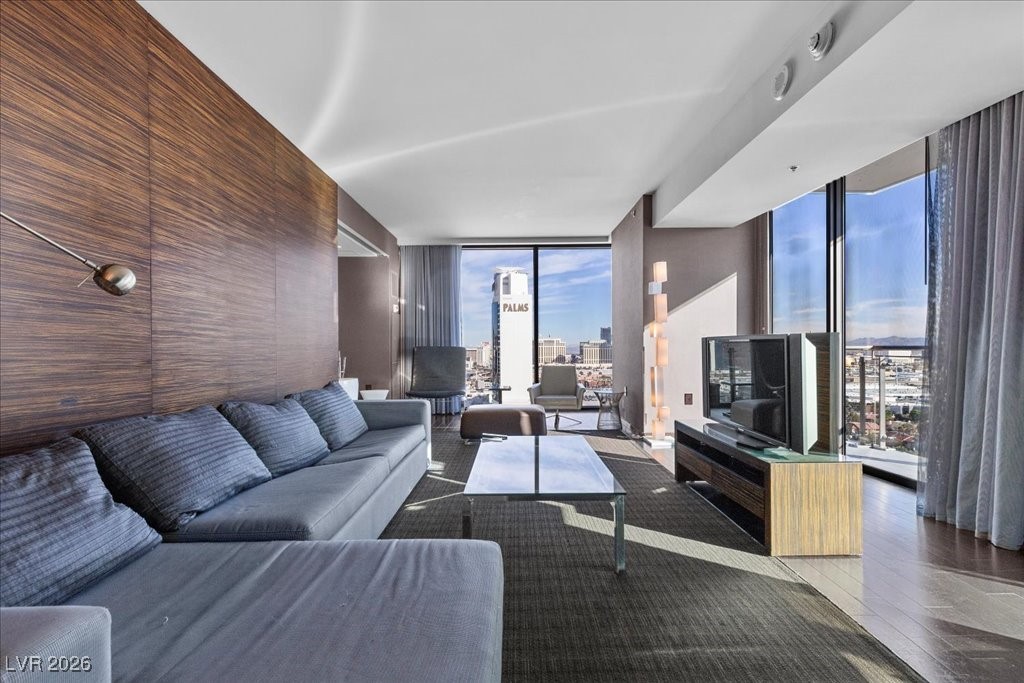 4381 W Flamingo Road 21322