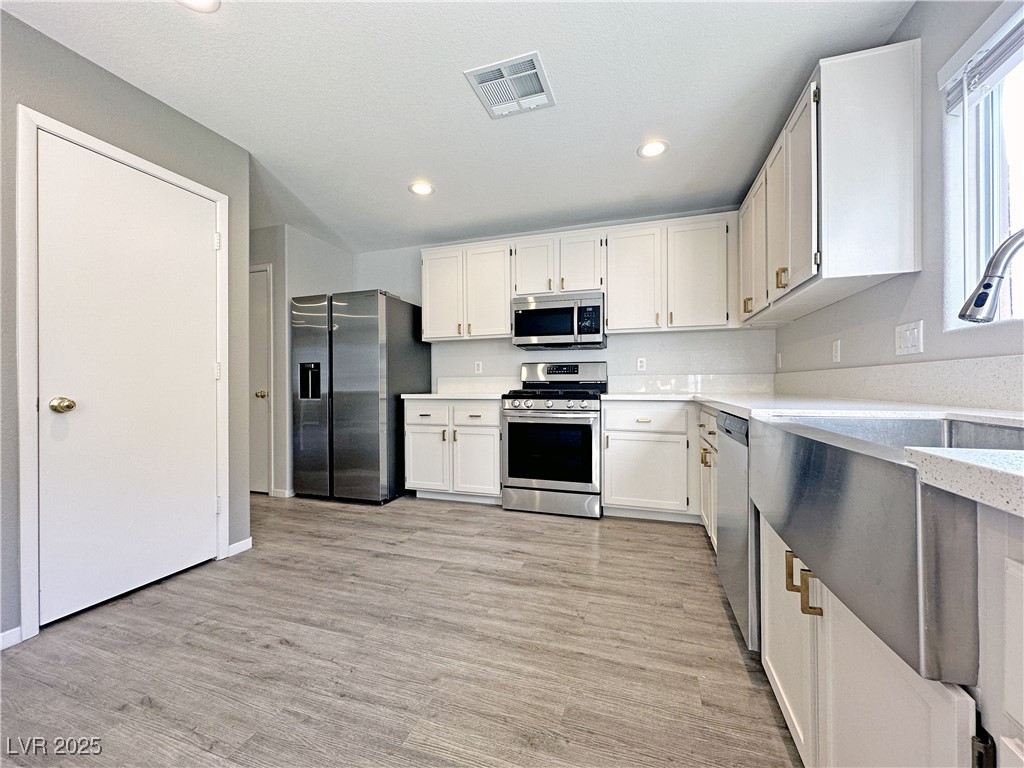 2421 Lilac Cove Street