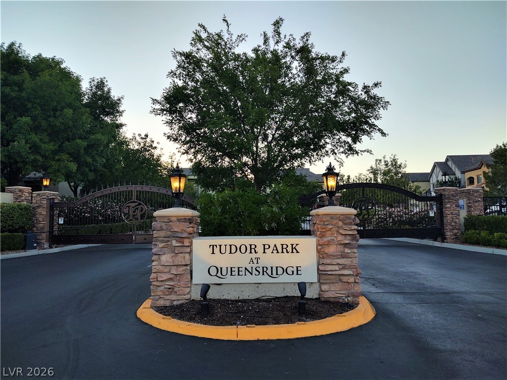 9213 Tudor Park Place