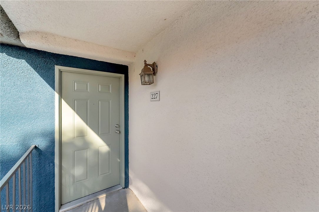 3135 S MOJAVE Road 227