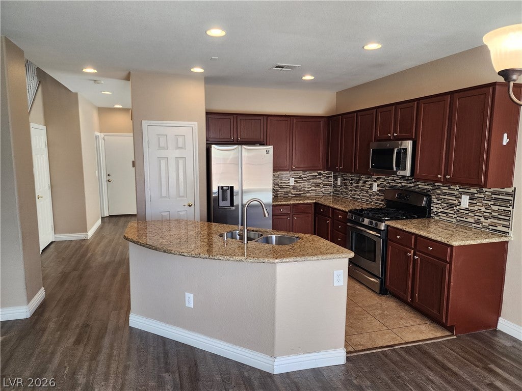 5395 Champion Run Street