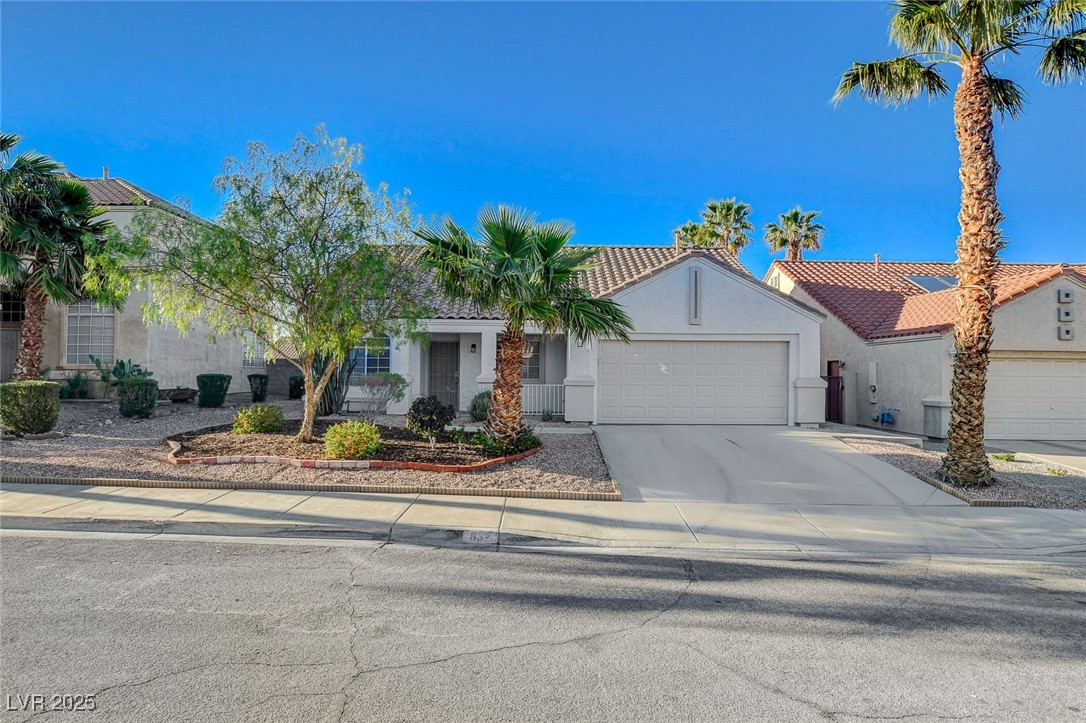 832 Seco Verde Avenue, Henderson, Nevada image 2