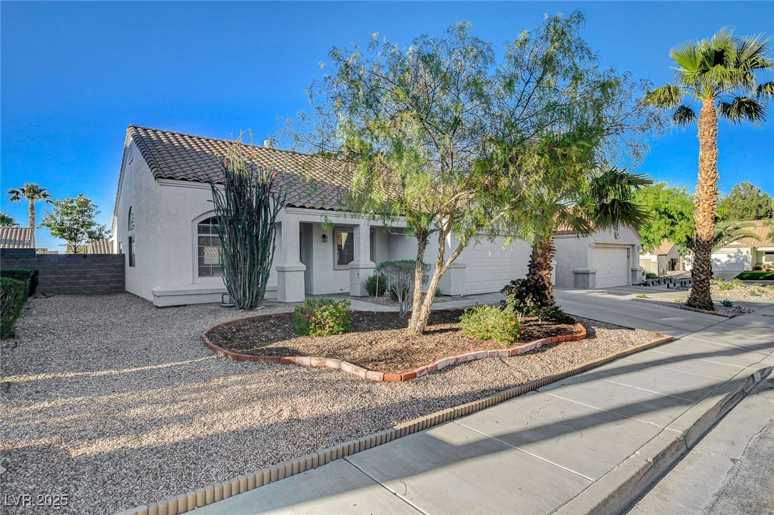 832 Seco Verde Avenue, Henderson, Nevada image 4
