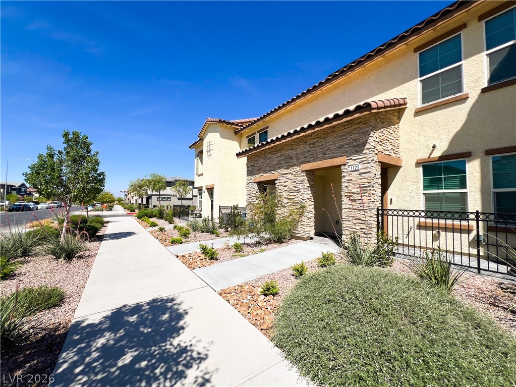 1125 Meadow Sparrow Place