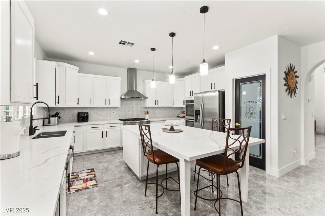 Properties 4 366 Rancho La Costa Street
