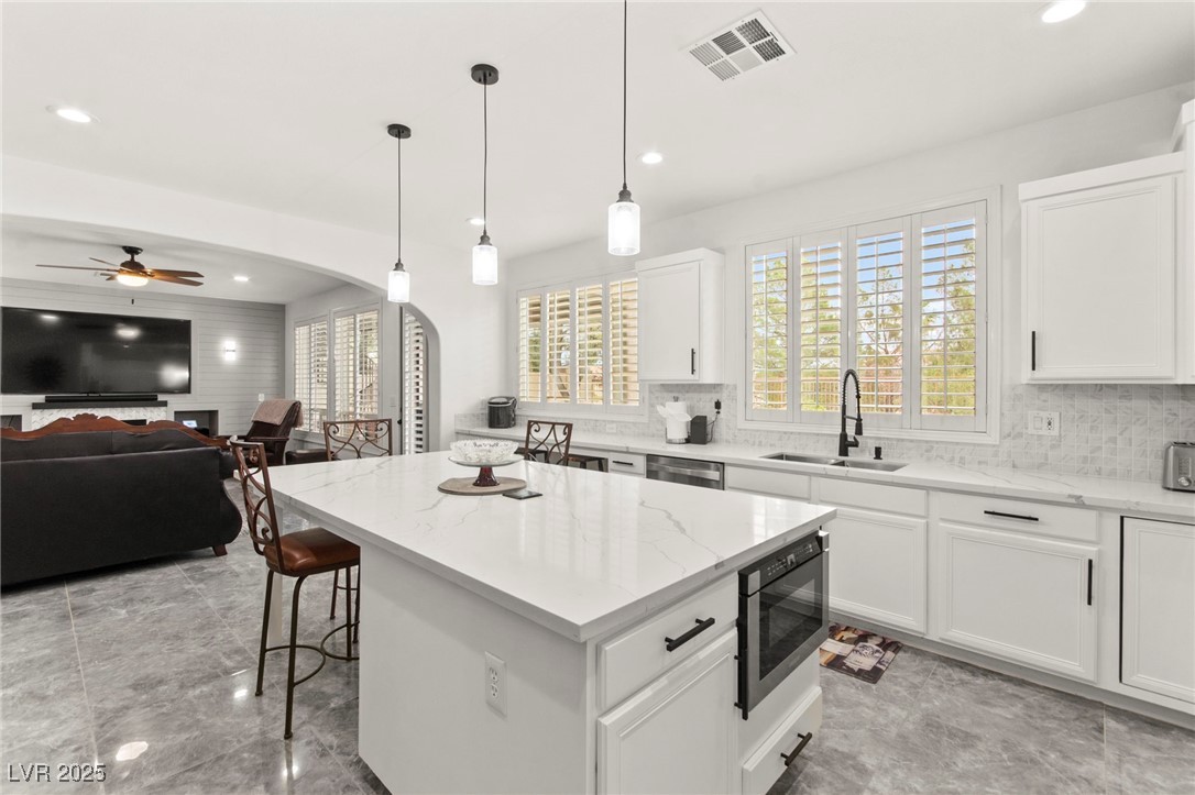 Properties 3 366 Rancho La Costa Street