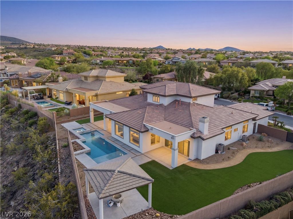 Photo of 18 Brookridge Drive, Henderson, NV 89052 (MLS # 2768192)