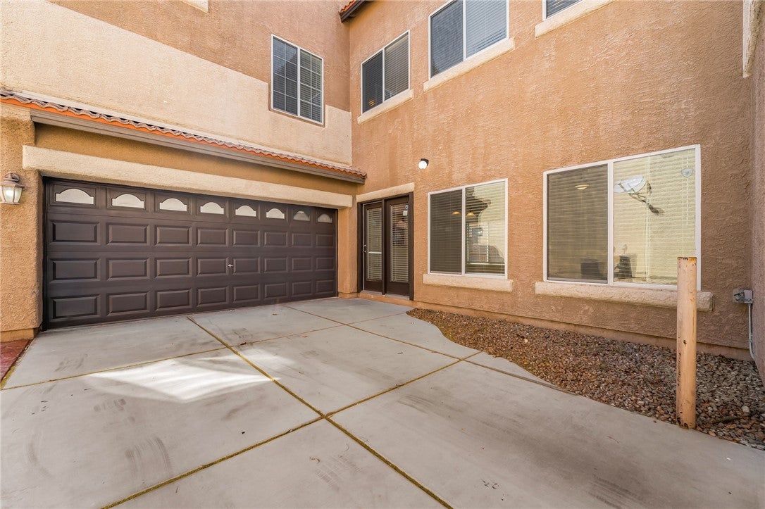 9372 Glendora Valley Street