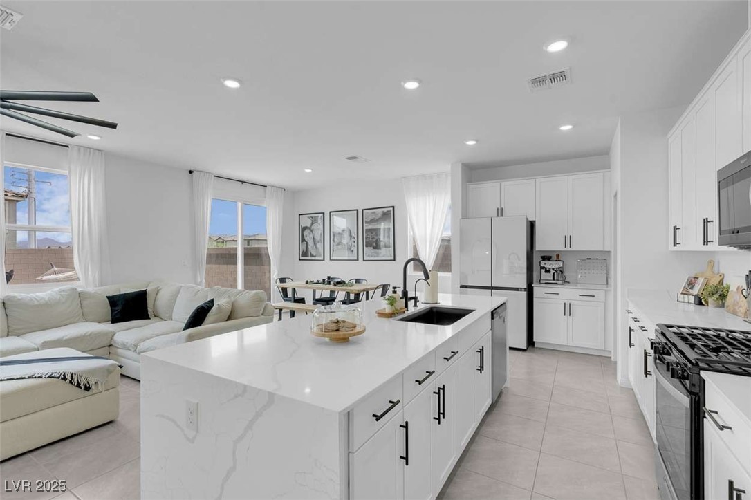10292 Fragrant Apple Court, Las Vegas, Nevada image 9