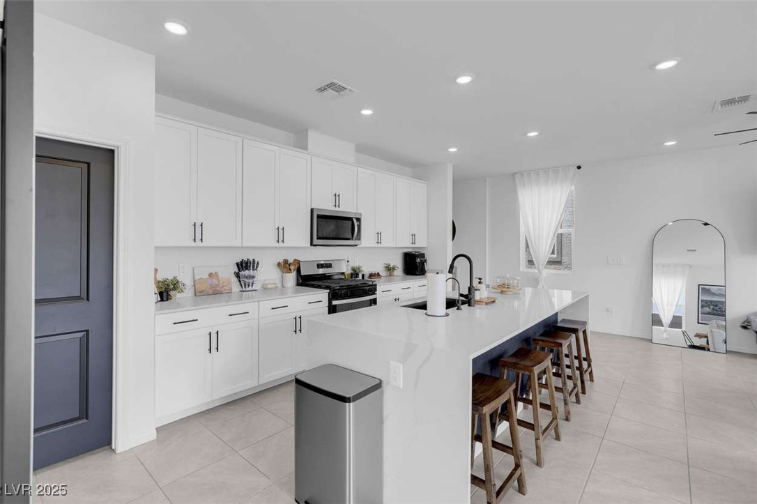 10292 Fragrant Apple Court, Las Vegas, Nevada image 13