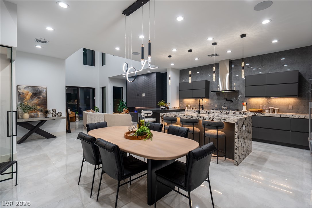 2824 Queens Courtyard Drive