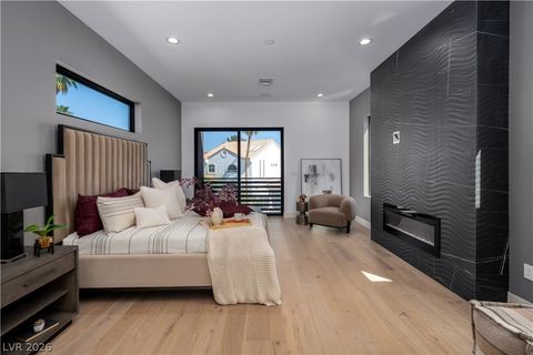 Tiny photo for 2824 Queens Courtyard Drive, Las Vegas, NV 89109 (MLS # 2781807)
