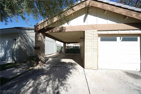 Photo of 3153 Bel Air Drive, Las Vegas, NV 89109 (MLS # 2741072)