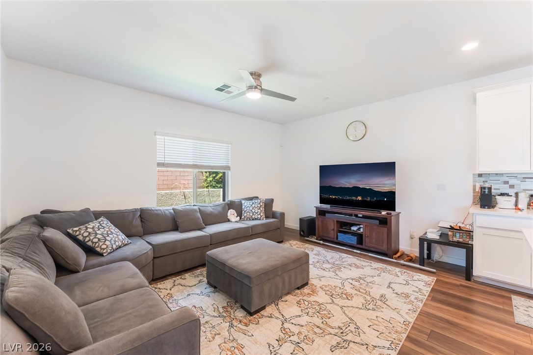 600 N Carriage Hill Drive 1114