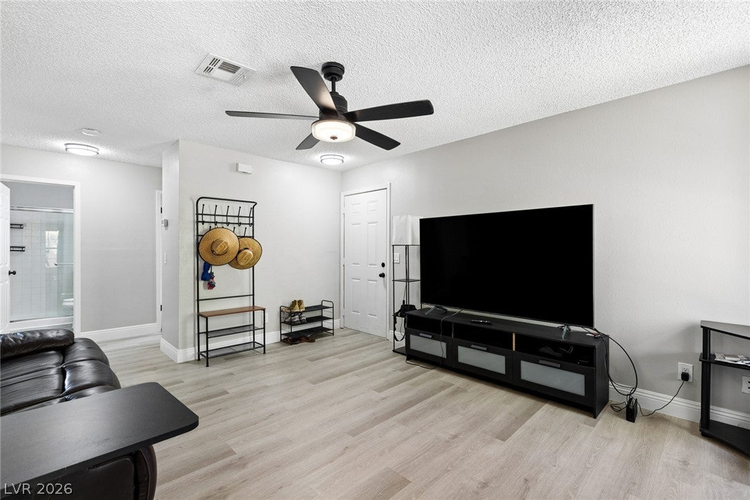 5576 W Rochelle Avenue 29D
