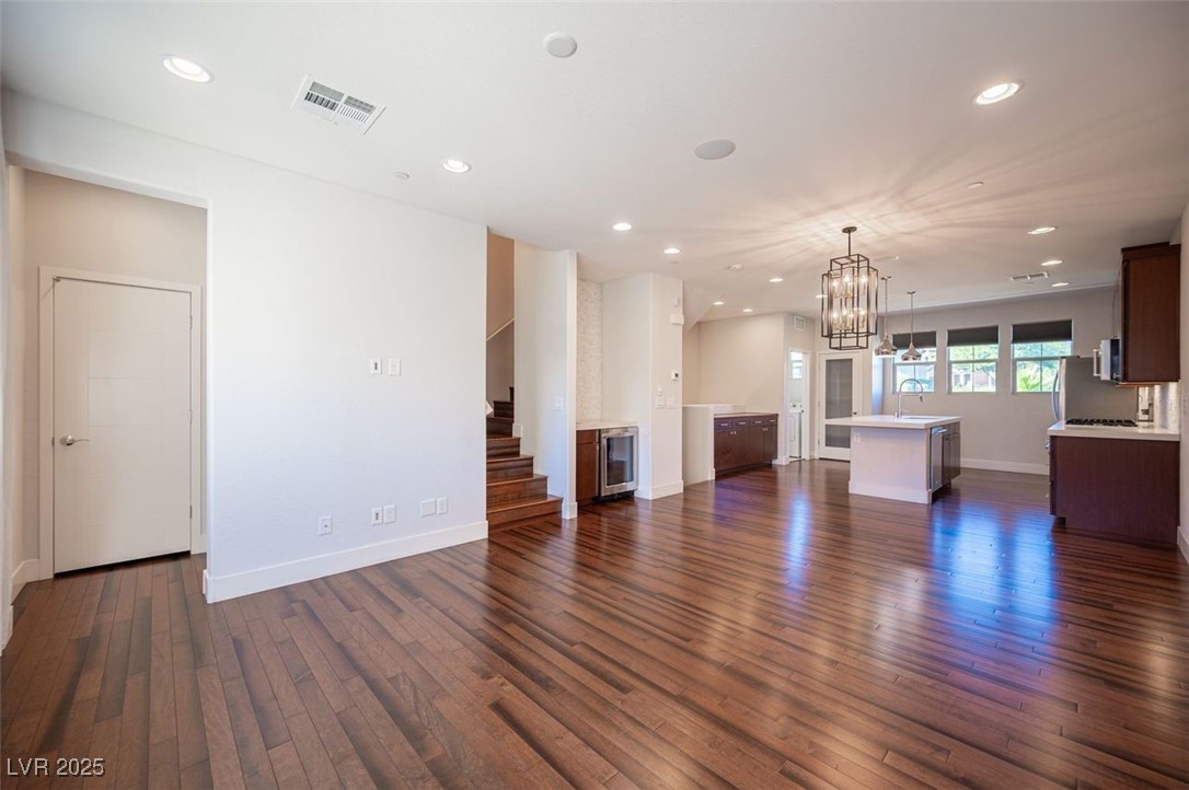 Properties 1 157 Alamere Falls Drive