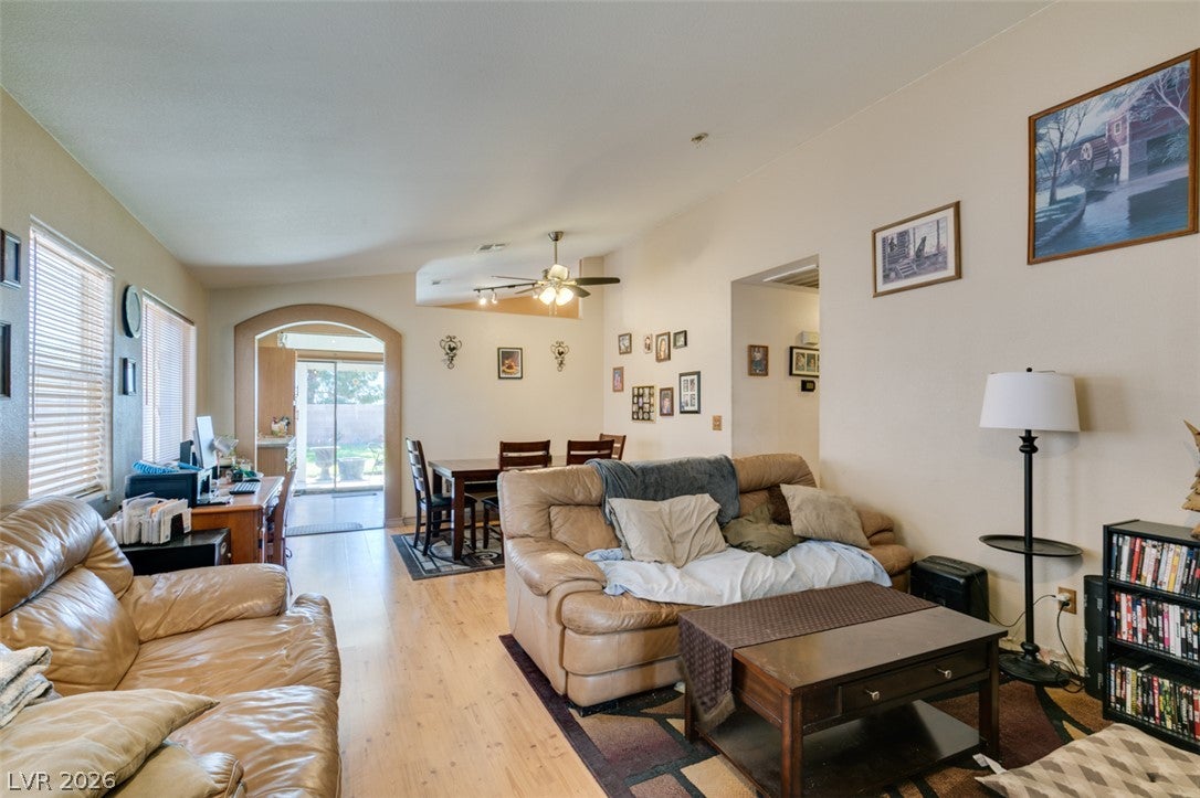 517 Wing Gull Court