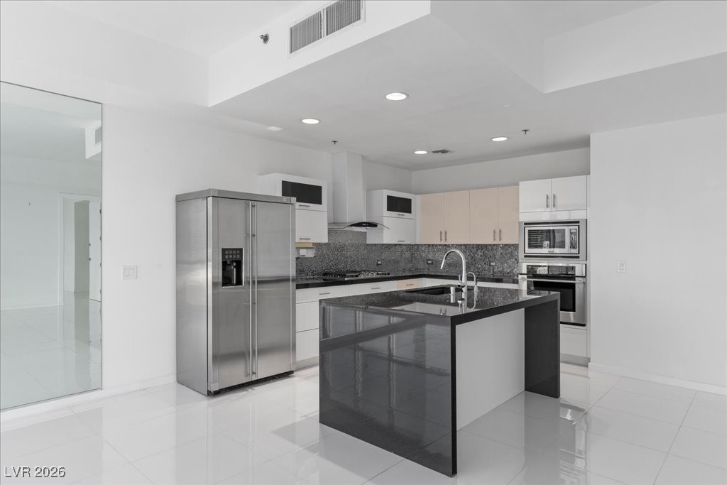 4525 Dean Martin Drive 1609