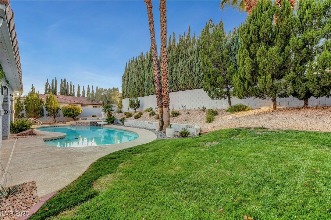 2825 Waterview Drive