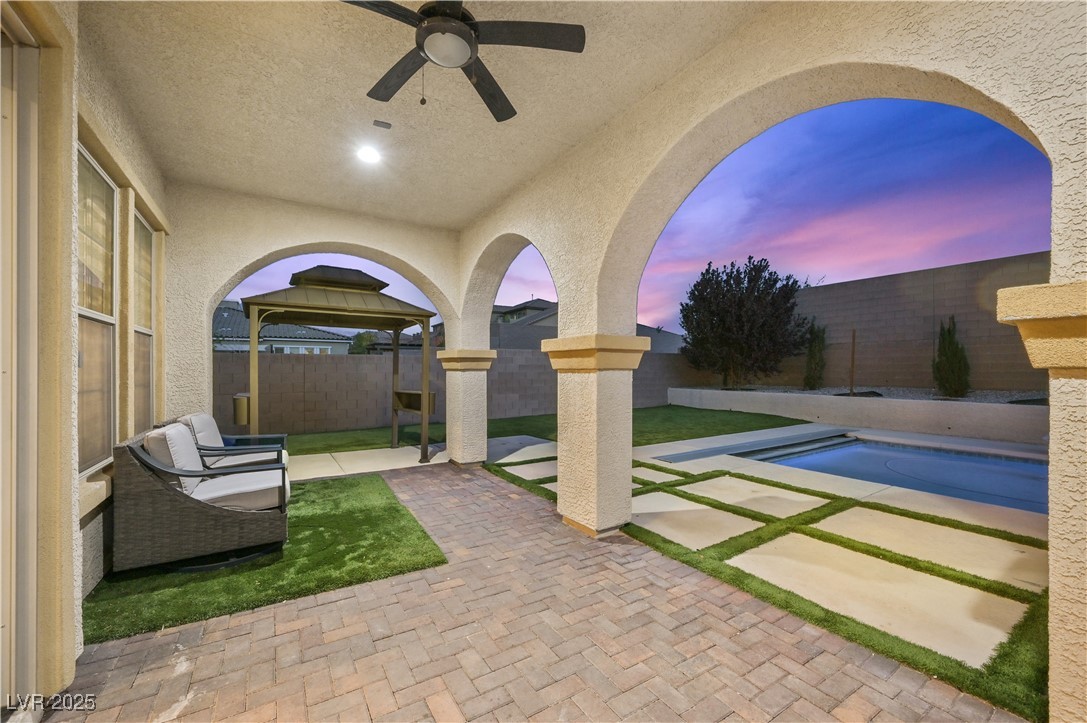 2804 Candelaria Drive