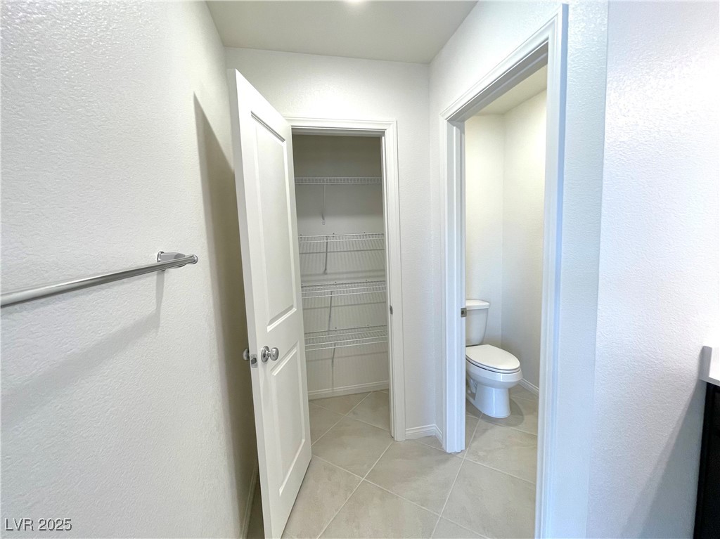 Henderson, Nevada 89044, United States, 4 Bedrooms Bedrooms, ,3 BathroomsBathrooms,Residential,Active,11888