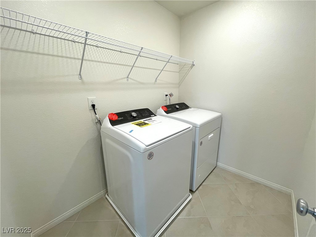 Henderson, Nevada 89044, United States, 4 Bedrooms Bedrooms, ,3 BathroomsBathrooms,Residential,Active,11888