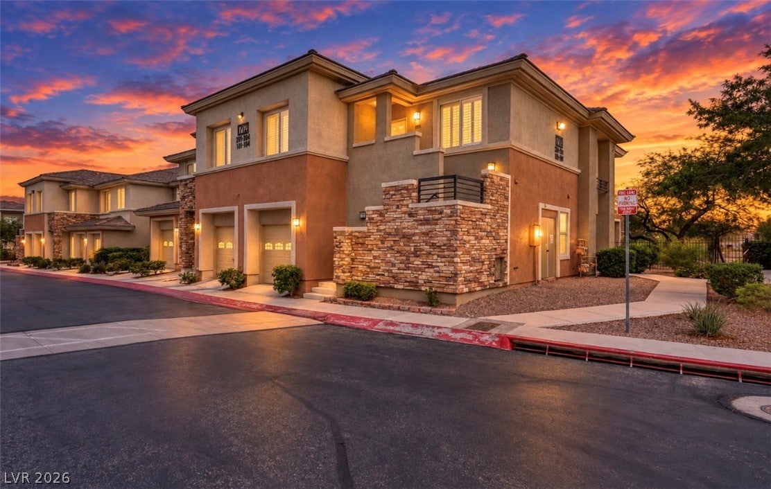 712 Peachy Canyon Circle 204