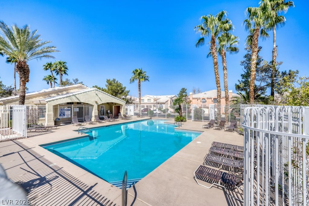 8412 Blue Island Avenue