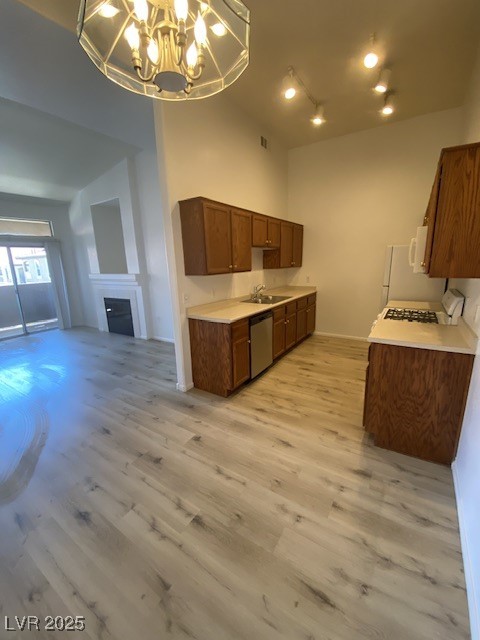 Henderson, Nevada 89052, United States, 3 Bedrooms Bedrooms, ,2 BathroomsBathrooms,Residential,Active,156818