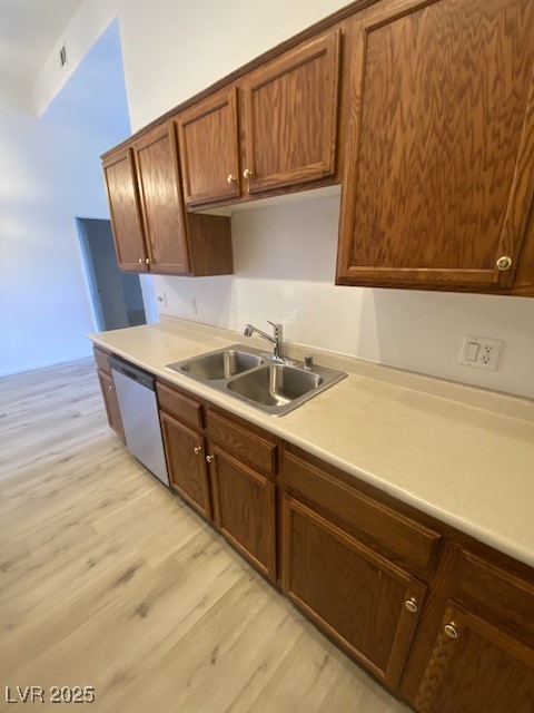 Henderson, Nevada 89052, United States, 3 Bedrooms Bedrooms, ,2 BathroomsBathrooms,Residential,Active,156818