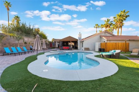 3099 Palmdesert Way Las Vegas NV 89120