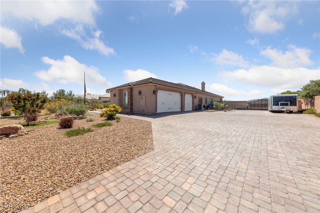 Photo of 3955 W Jo Rae Avenue, Las Vegas, NV 89141 (MLS # 2723401)