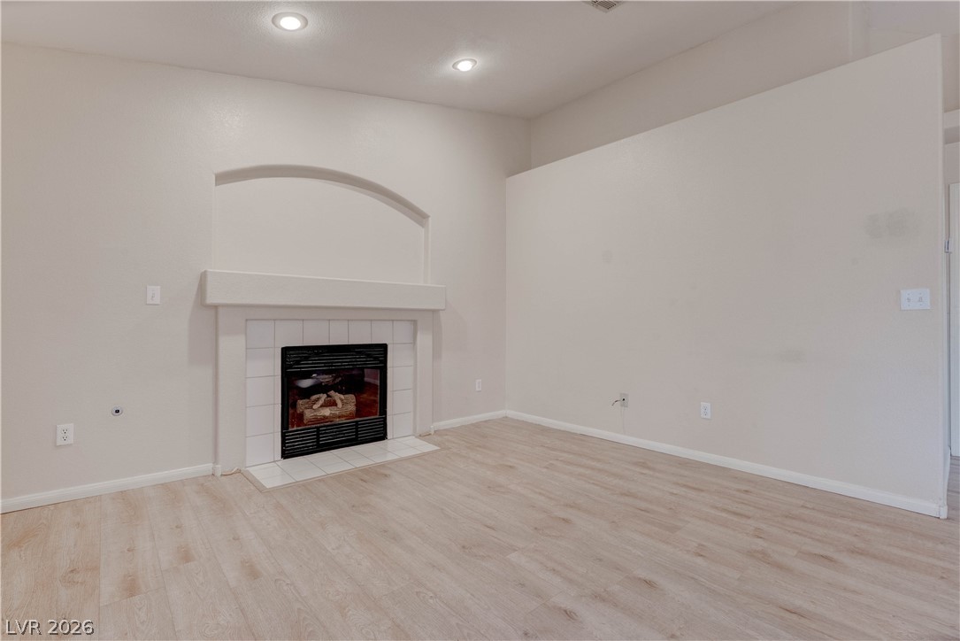 5438 Silent Path Way