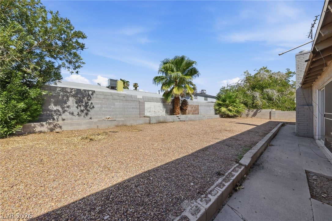 2749 Long Court