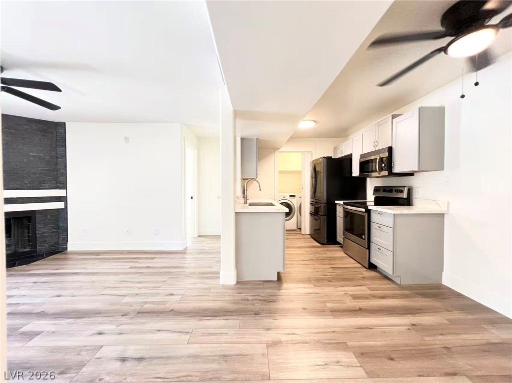 230 MISSION CATALINA Lane 201