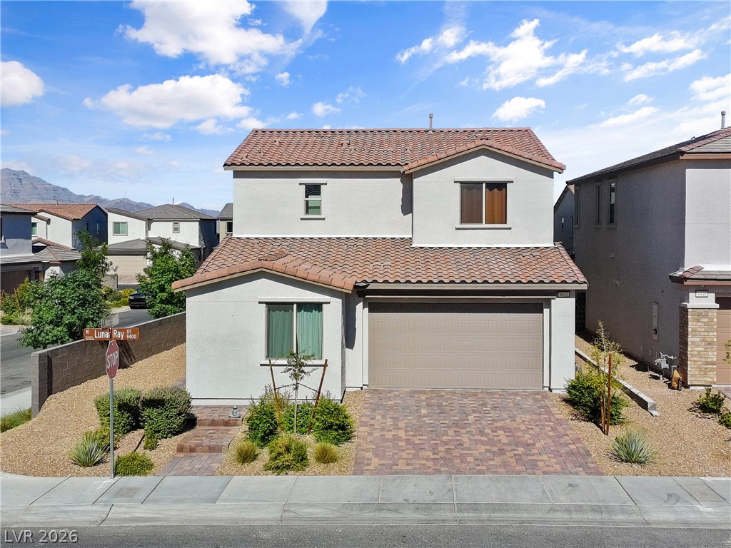 9452 Lunar Ray Street
