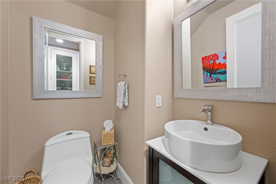 Las Vegas, Nevada 89135, United States, 3 Bedrooms Bedrooms, ,2 BathroomsBathrooms,Residential,Active,90619