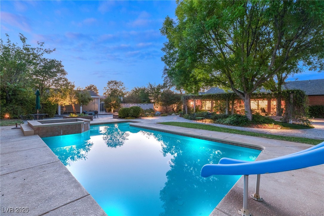 Properties 2 2001 Silver Avenue