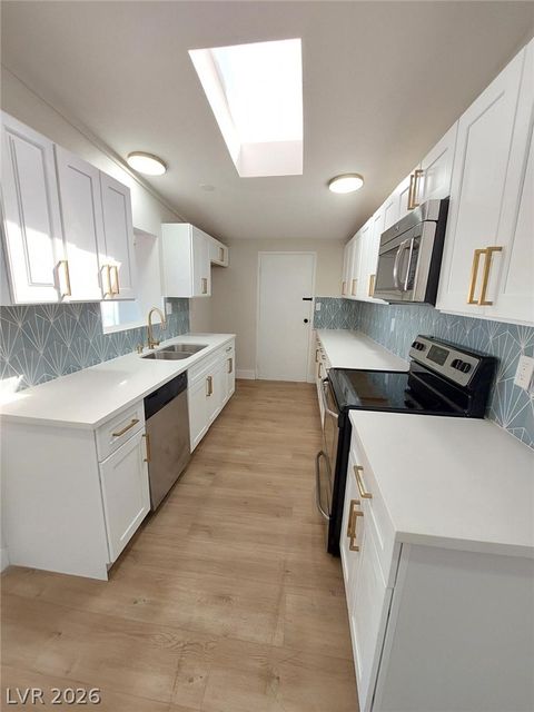 1972 Palma Vista Avenue Las Vegas NV 89169