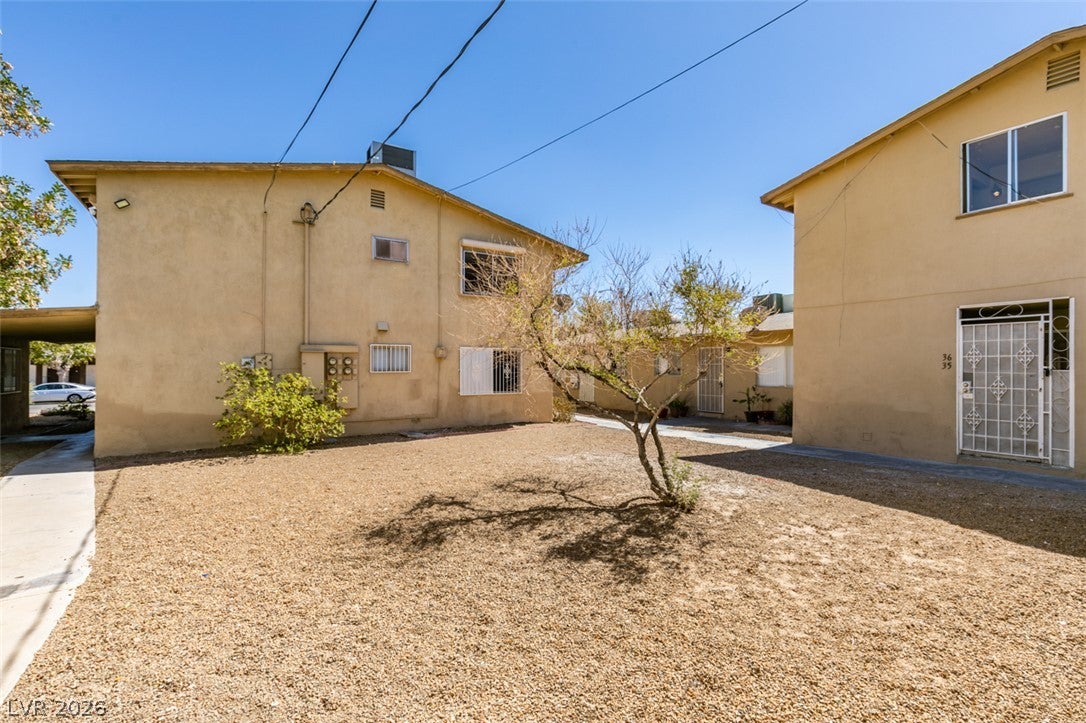 3811 Daisy Street 35